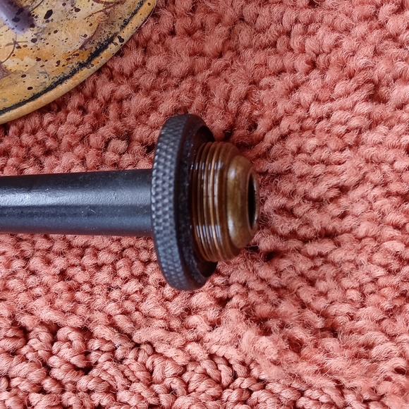 VINTAGE TIN THUMB PUMP OIL CAN BY EAGLE - Picture 7 of 9